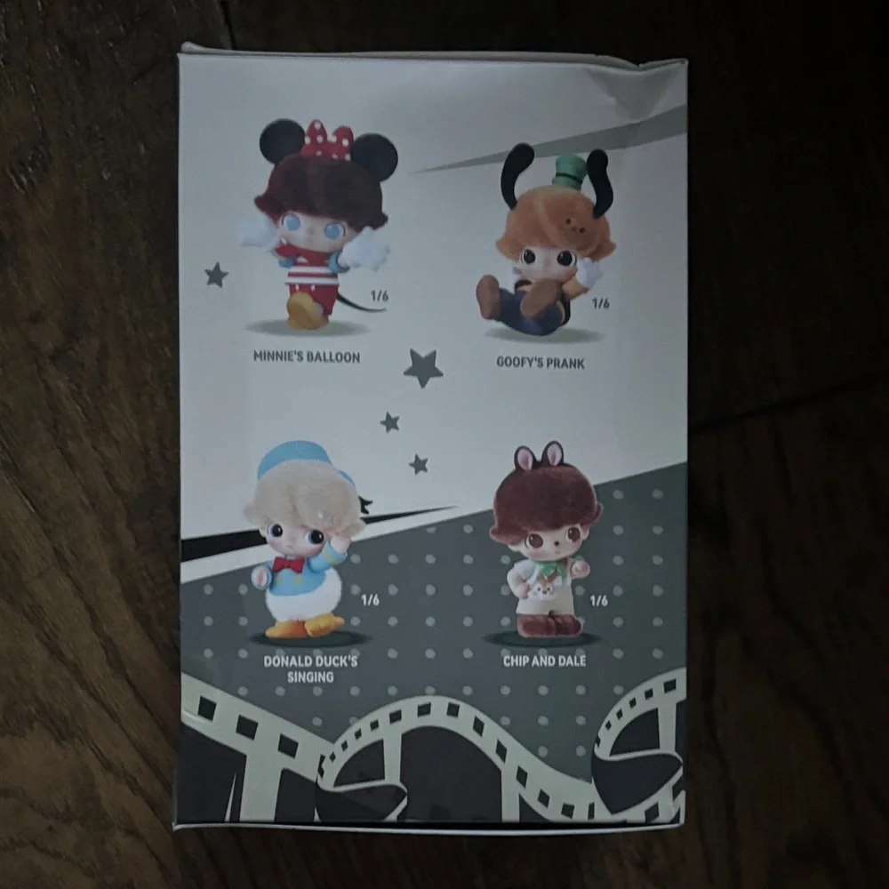 Dimoo World Vinyl Plush Keychain - Picture 3 of 4
